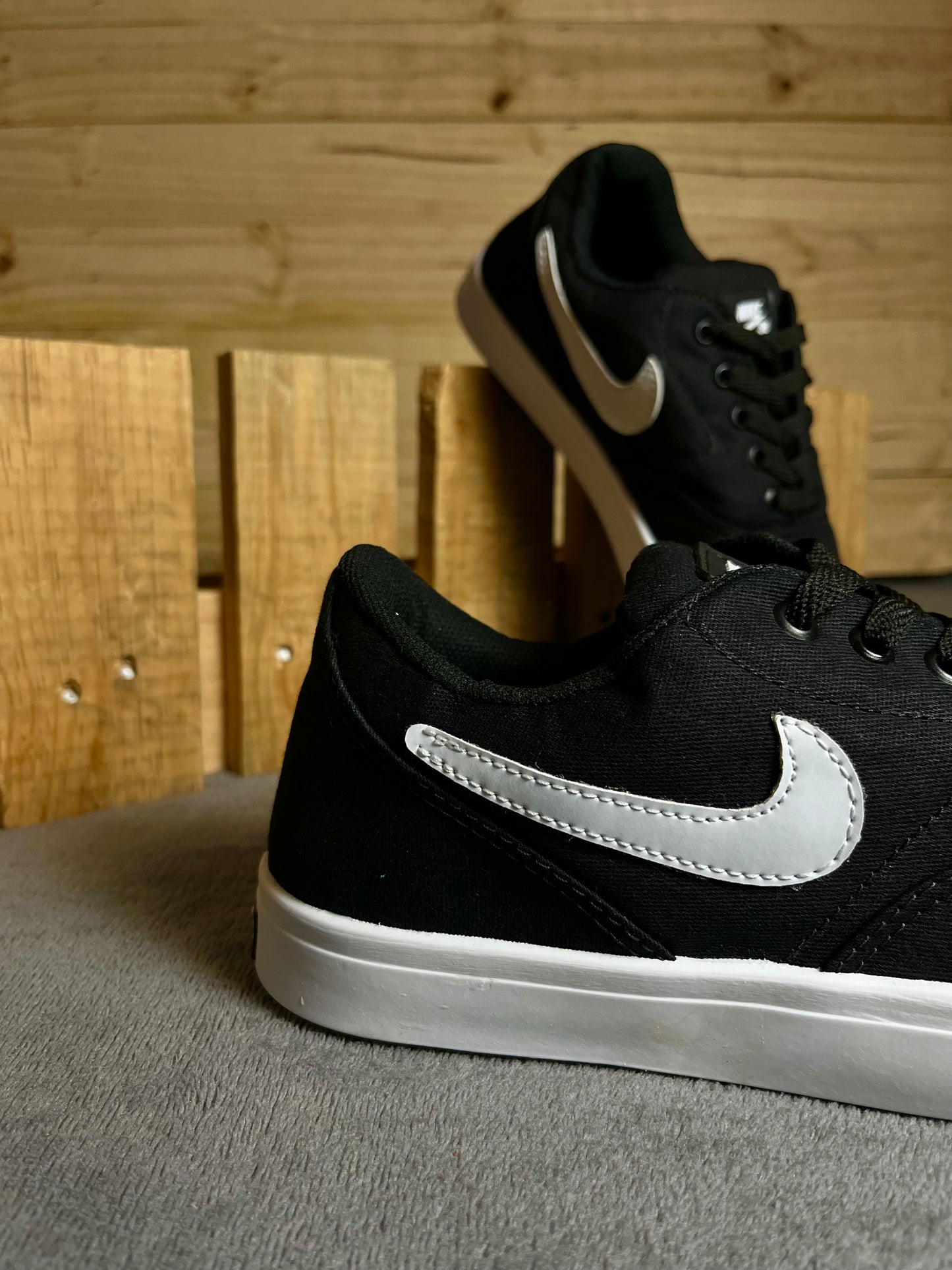 Tênis Nike Casual SB Charge Suede Preto